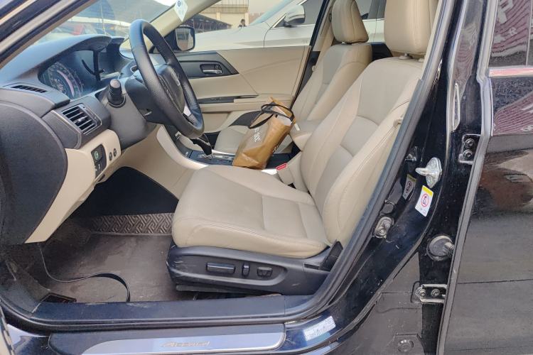 Used Honda Accord 2014 2.0L EX Luxury Edition
