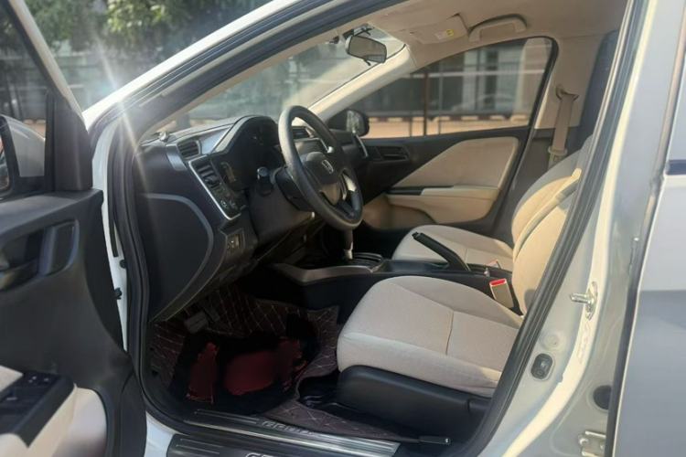 Used Honda Greiz 2016 1.5L CVT Classic Edition