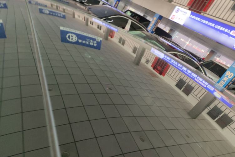 Used Mercedes-Benz E-Class 2025-Year Facelift E 260 L
