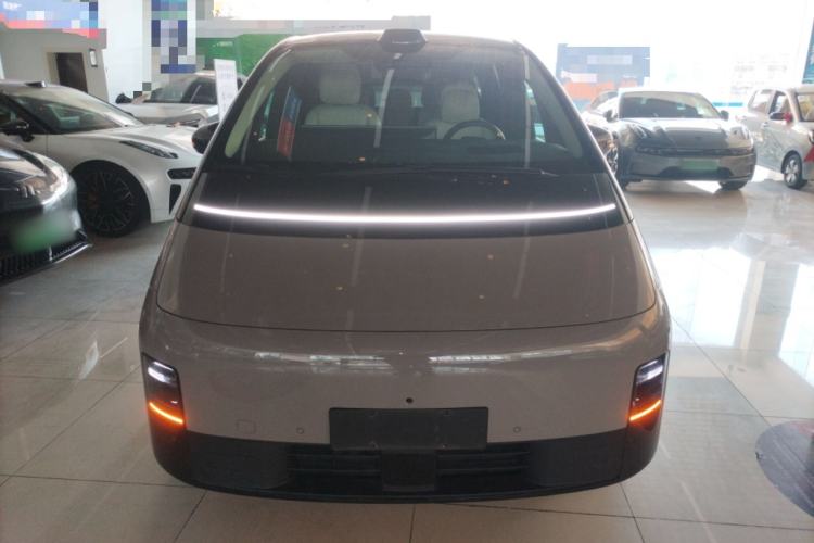 Used Li Auto MEGA 2024 Ultra Model
