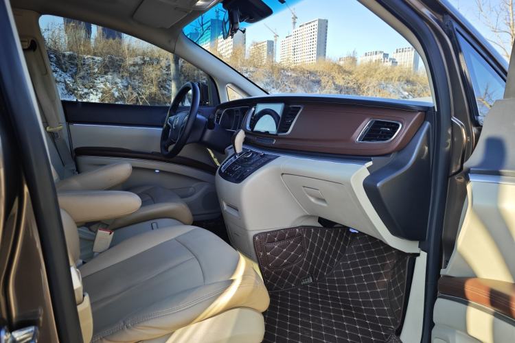 Used Buick GL8 2015 2.4L Luxury Business Premium Edition
