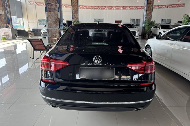 Used Volkswagen Passat 2016 330TSI DSG Luxury Edition

