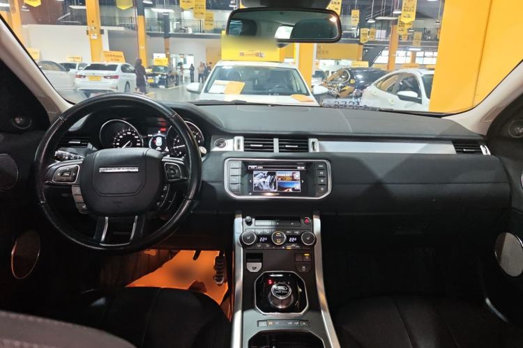 Used Land Rover Range Rover Evoque 2016 2.0T SE Smart Glow Edition

