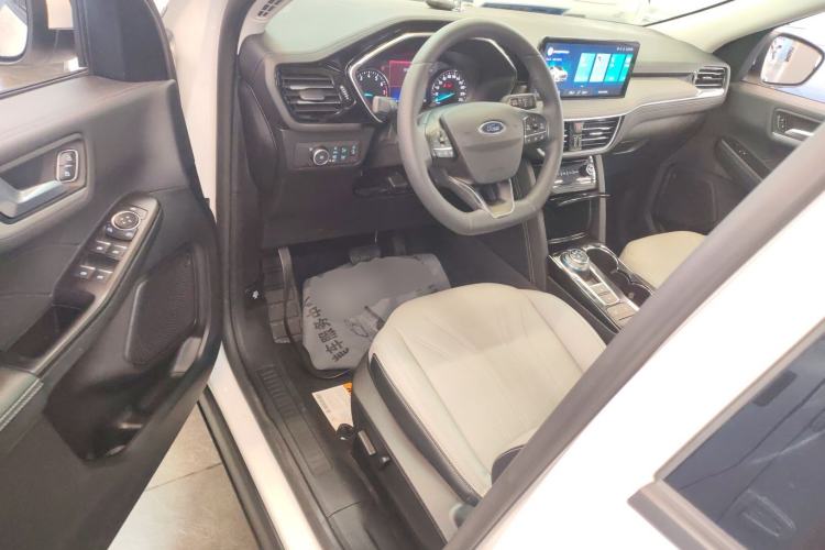 Used Ford Escape 2024 EcoBoost 245 Two-Wheel-Drive Comfort Edition
