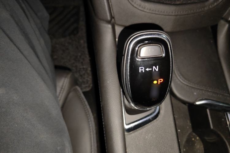 Used Cadillac XT5 2017 Anniversary Edition 25T Luxury Model
