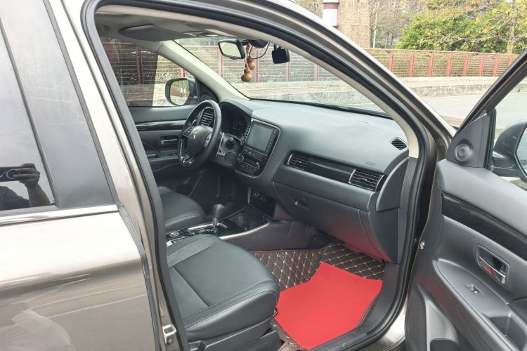 Used Mitsubishi Outlander 2018 2.4L 4x4 Elite Edition 5 Seats