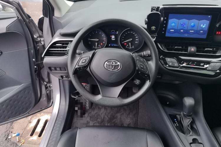 Used Toyota IZOA 2021 2.0L Yixing Version
