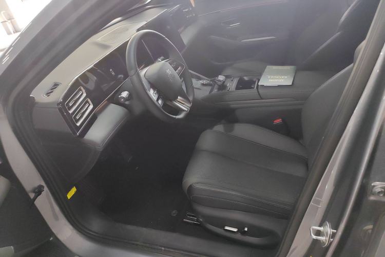 Used BYD Qin L 2024 DM-i 120KM Excellence Model
