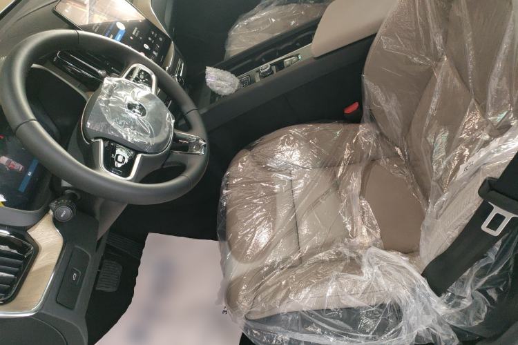 Used Volvo XC60 2026 B5 4x4 Smart Luxury Edition