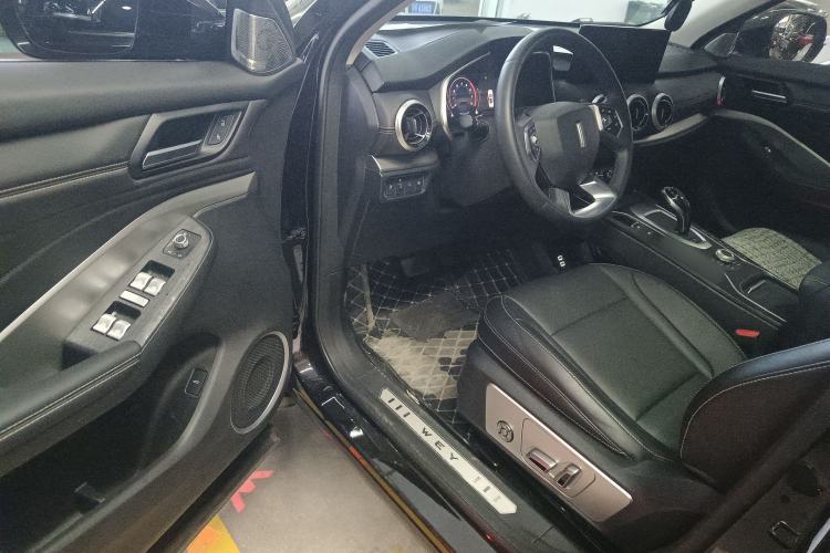Used Wey VV6 2021 2.0T Two-Wheel Drive Smart Protection+
