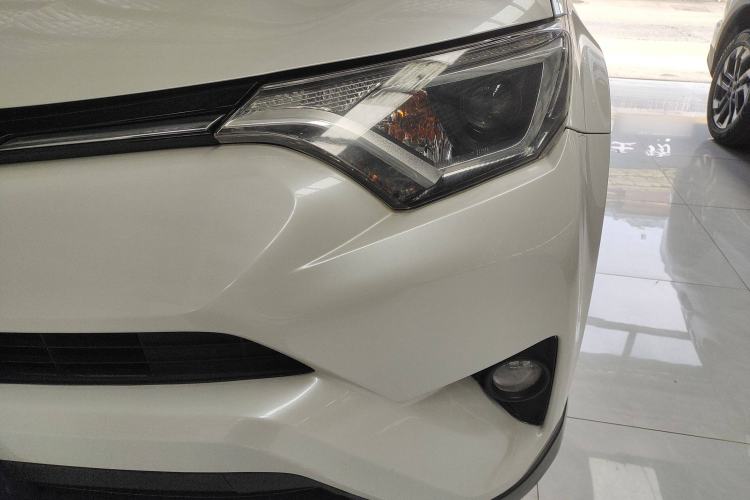 Used Toyota RAV4 2016 2.0L CVT Two-Wheel Drive Urban Edition China V Standard
