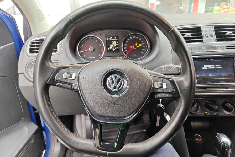 Used Volkswagen Polo 2014 1.6L Automatic Comfort Edition