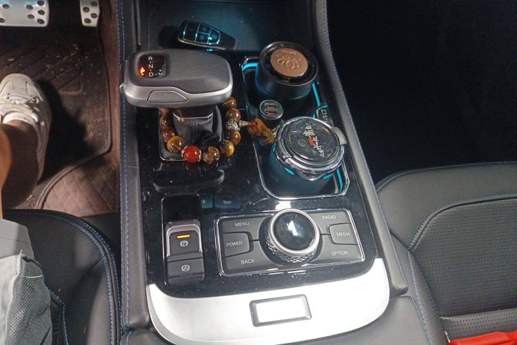 Used Beijing Auto BJ40 2023 2.0T Automatic Four-Wheel Drive Urban Hunter Edition Chivalrous Type
