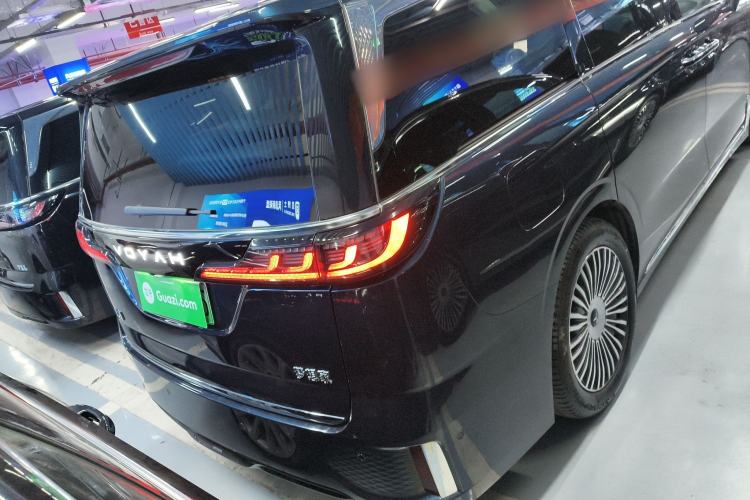 Used VOYAH Dream 2025 PHEV Four-Wheel-Drive Flagship Kunpeng Edition