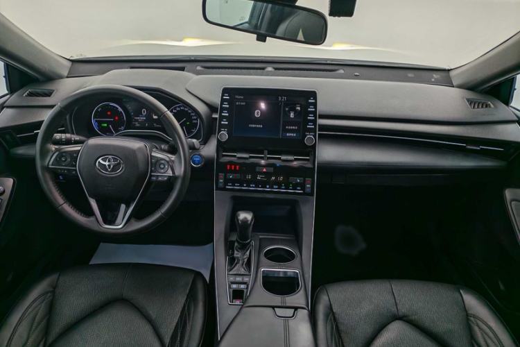 Used Toyota Avalon 2019 Dual-Engine 2.5L XLE Prestige Version China VI Standard