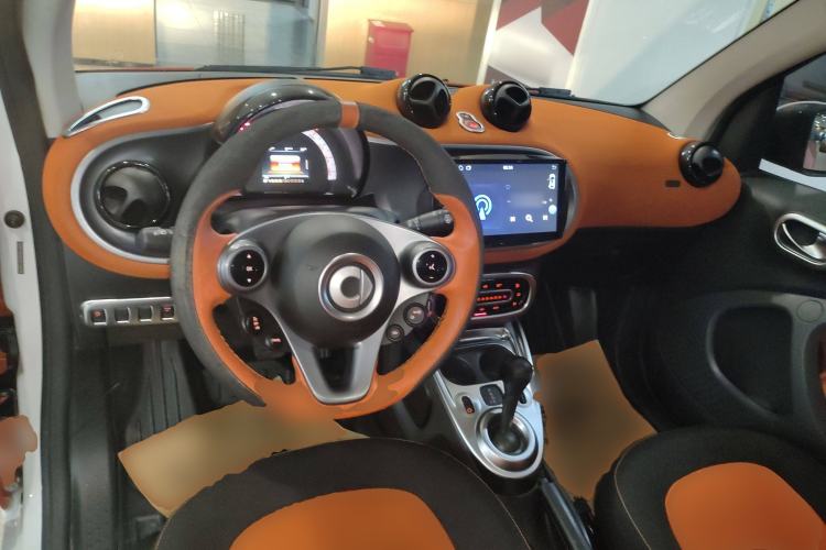 Used  fortwo 2015 1.0L 52 kW Hardtop Passion Edition
