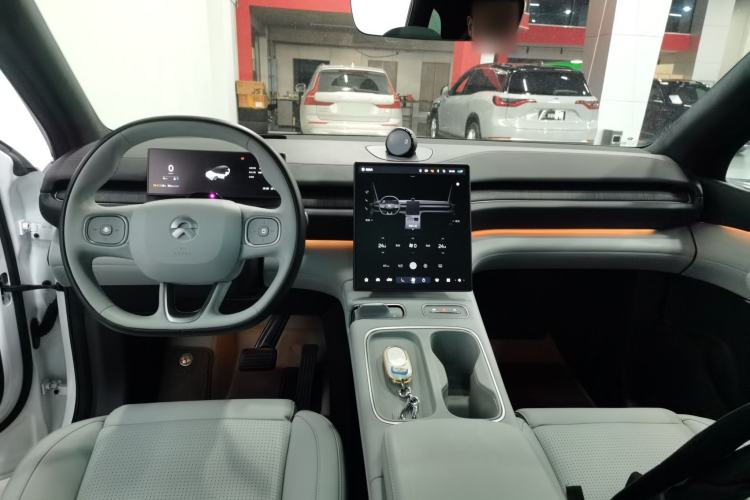 Used Nio ES6 2023 75 kWh
