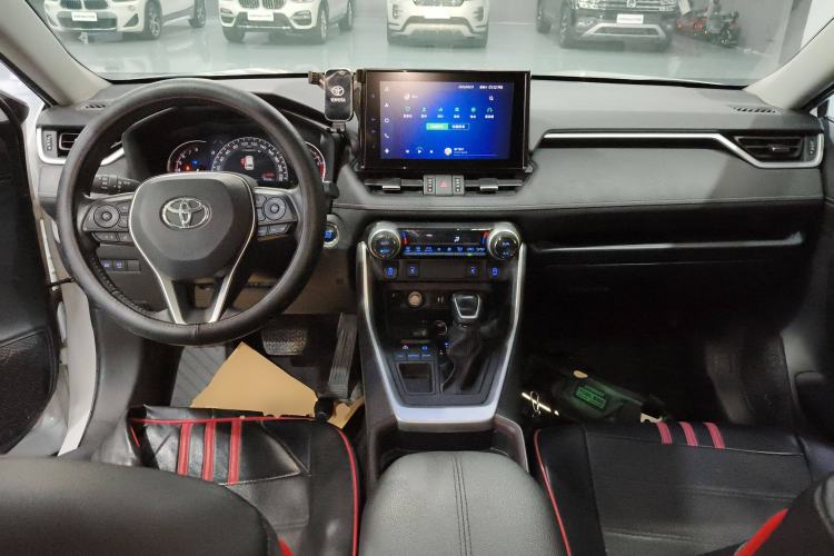 Used Toyota RAV4 2021 2.0L CVT Two-Wheel Drive Fashion PLUS Edition
