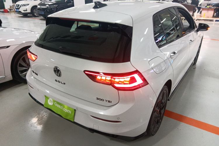 Used Volkswagen Golf 2025 300TSI R-Line