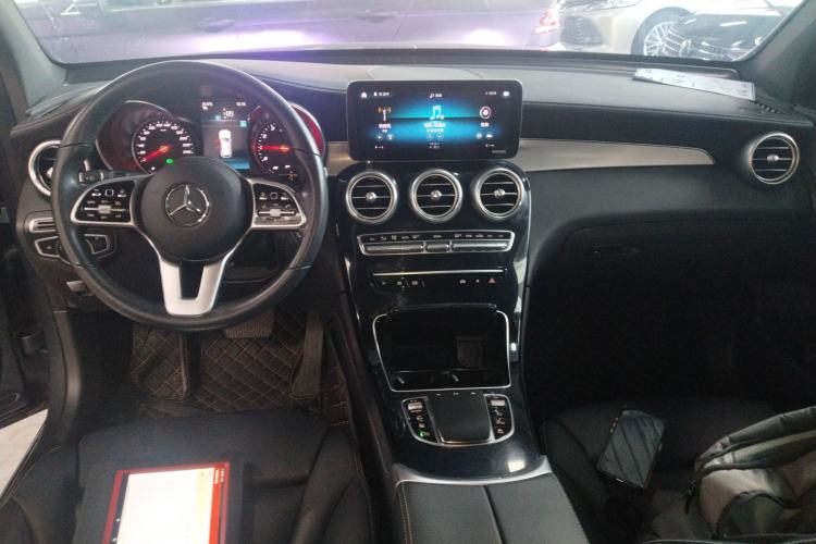 Used Mercedes-Benz GLC 2020 GLC 260 L 4MATIC Dynamic Model
