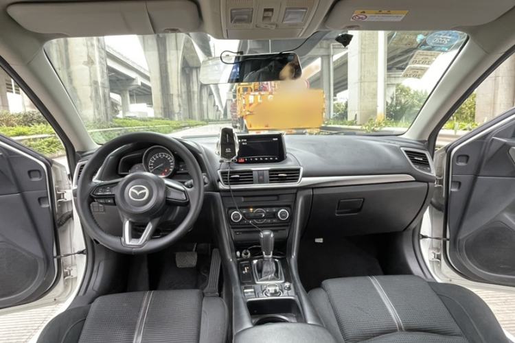 Used Mazda Mazda 3 Axela 2017 Sedan 1.5L Automatic Luxury Model Emission Standard China V
