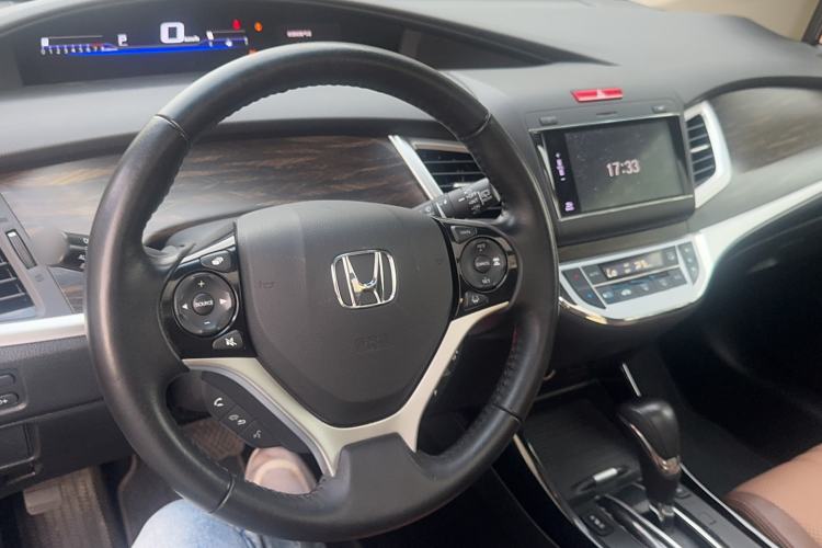 Used Honda Jade 2017 210TURBO CVT Luxury Edition 6 Seats
