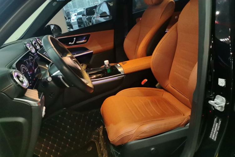 Used Mercedes-Benz GLC 2023 GLC 300 L 4MATIC Dynamic Edition 5-seater
