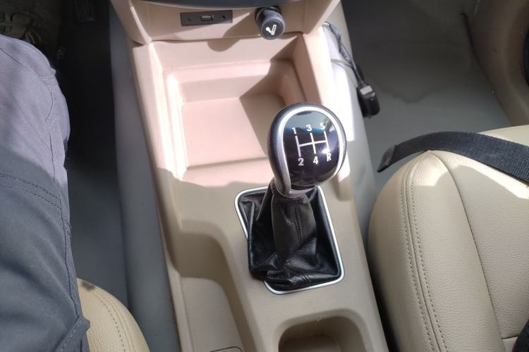 Used Wuling Hongguang 2015 1.5L S1 Standard China V-Emission Standards
