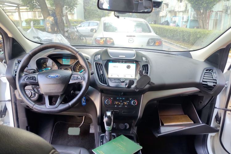 Used Ford Kuga 2019 EcoBoost 180 Two-Wheel-Drive Platinum Edition China VI Standard