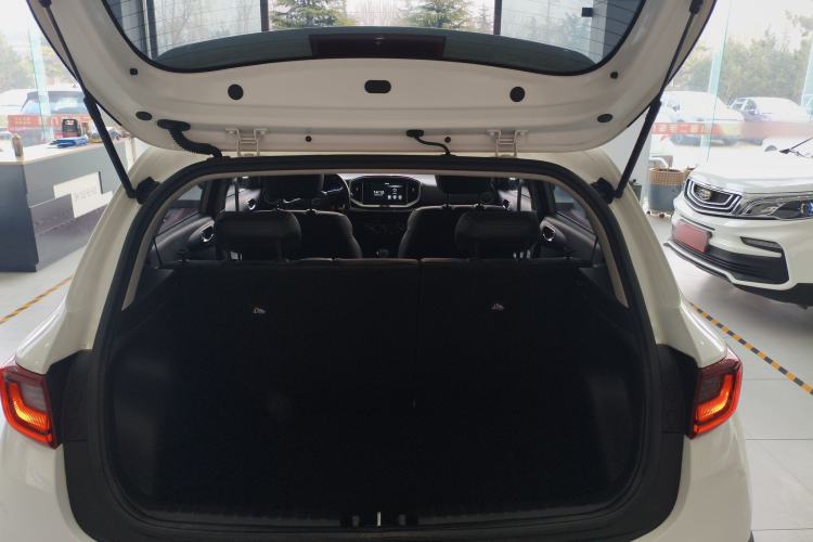 Used Kia kx1 Stonic 2021 1.4L Automatic Fun Edition
