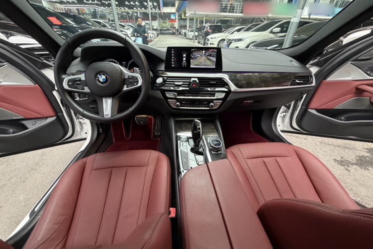 Used BMW 5 Series 2018 Restyled 530Li Leading Edition M Sport Package
