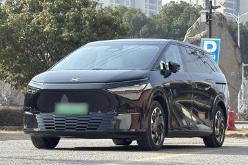 Used XPeng X9 2024 702 Ultra-Long Range Max