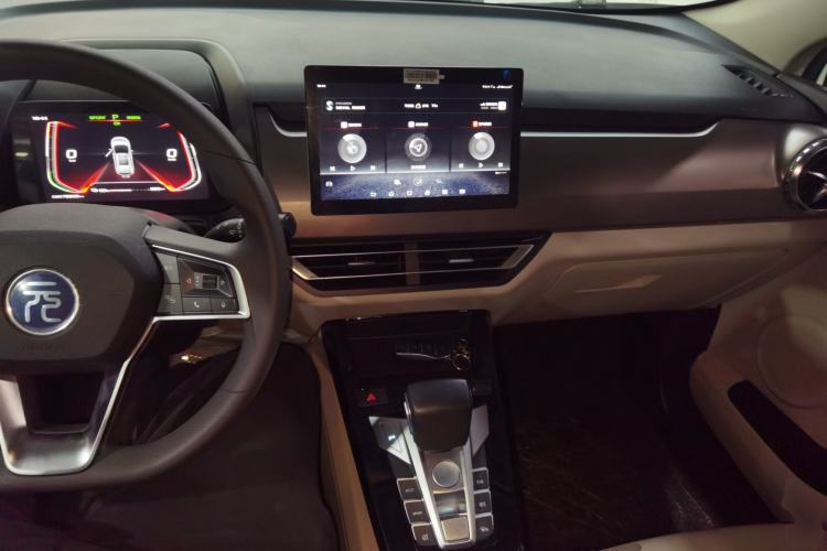 Used BYD Yuan Pro 2021 401 km Luxury Version
