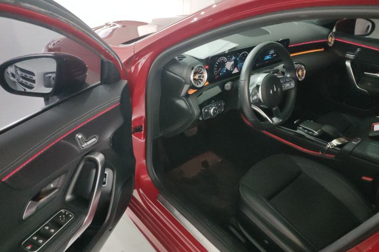 Used Mercedes-Benz A-Class 2021 A 200 L Sport Sedan Fashion Model
