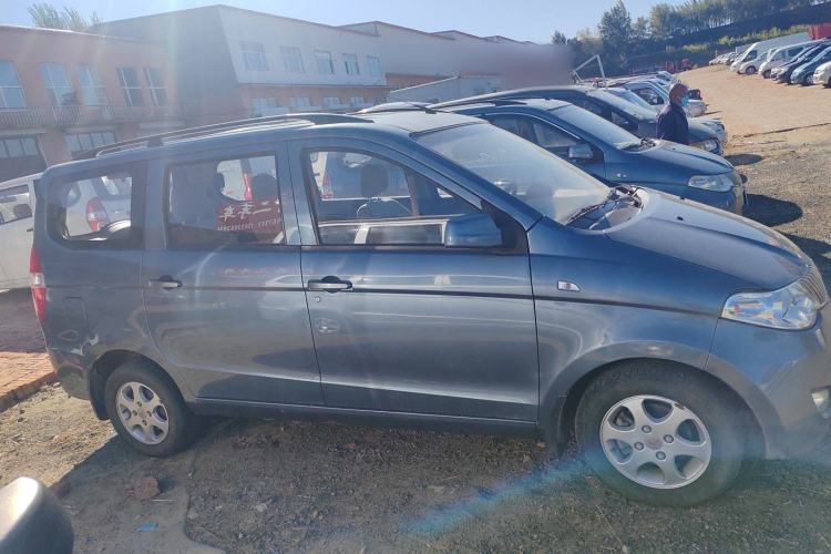 Used Wuling Hongguang 2014 1.2L Standard Model China IV
