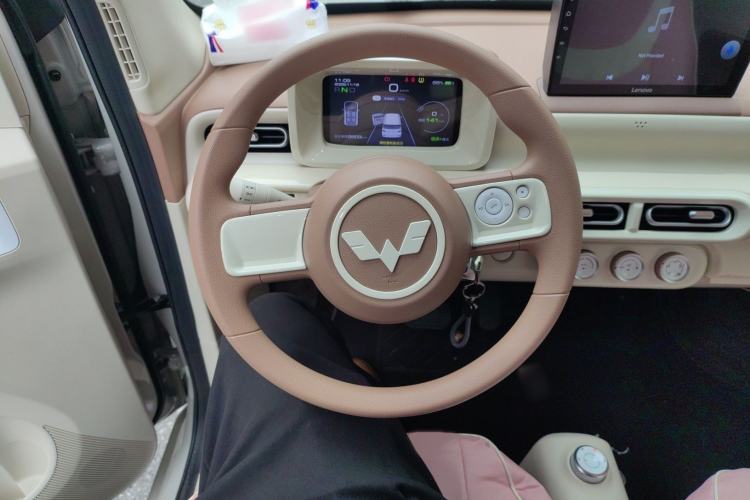 Used Wuling Hongguang MINIEV 2024 3rd Generation 215km Youth Edition
