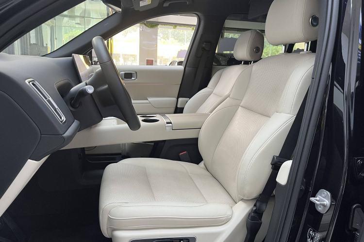 Used Li Auto L9 2022 Max model
