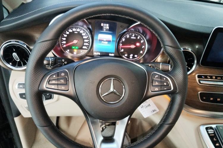 Used Mercedes-Benz V-Class 2020 V 260 L Long-wheelbase Luxury Edition