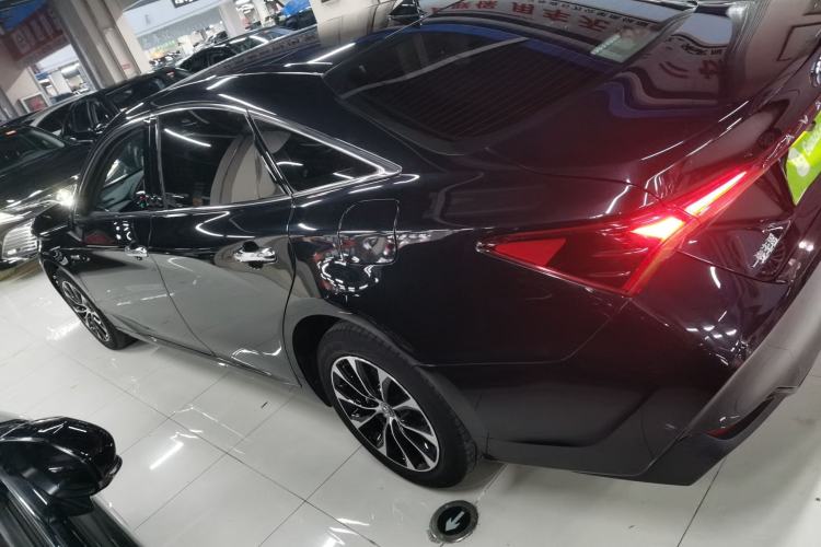 Used Toyota Avalon 2022 Dual-Engine 2.5L Luxury Edition