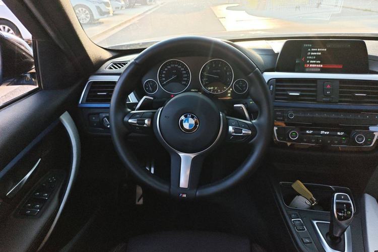 Used BMW 3 Series 2019 320i M Sport Package
