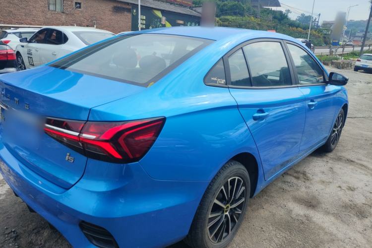 Used Roewe i5 2021 1.5L Manual Platinum Edition