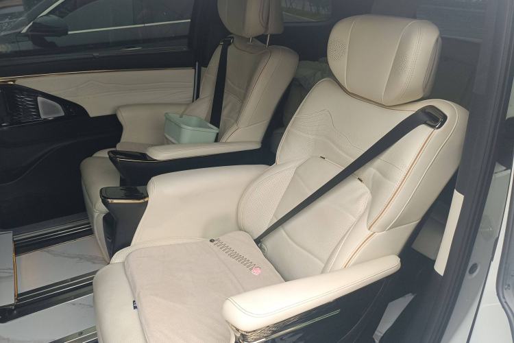 Used GAC Trumpchi M8 2023 Zongshi Series Dual-Motor Flagship Edition
