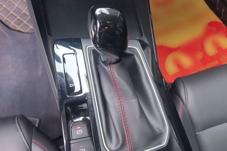 Used MG 5 2023 180 DVVT CVT Luxury Edition
