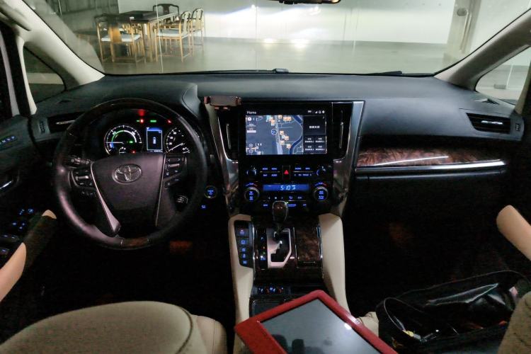 Used Toyota Alphard 2021 Dual-Engine 2.5L Luxury Edition