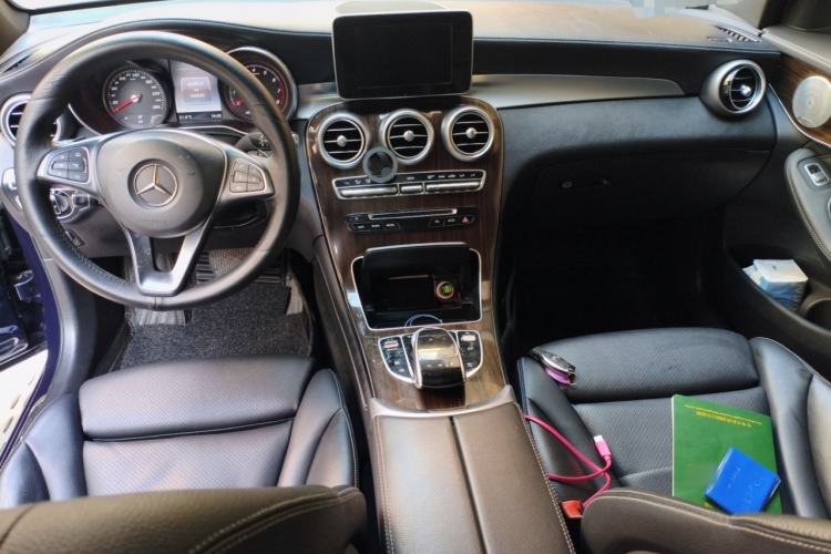 Used Mercedes-Benz GLC 2017 GLC 260 4MATIC Luxury Model
