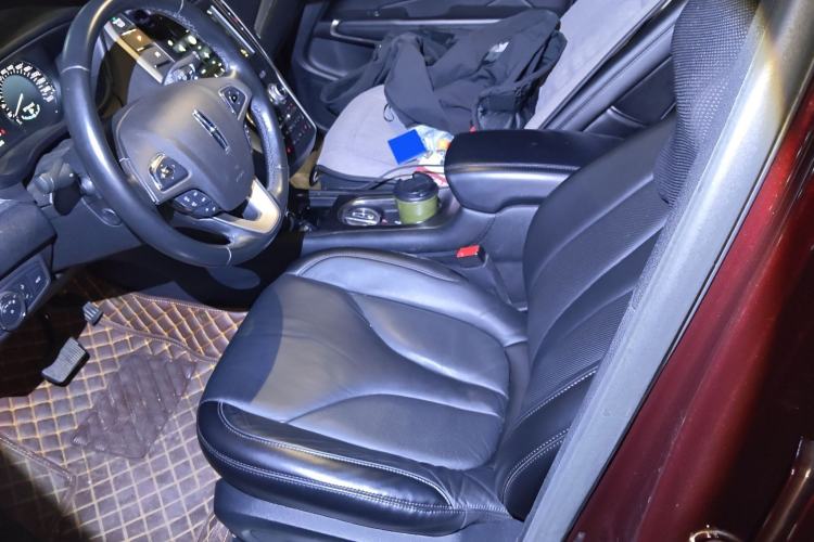 Used Lincoln MKC 2017 2.0T Two-Wheel Drive Deluxe Edition