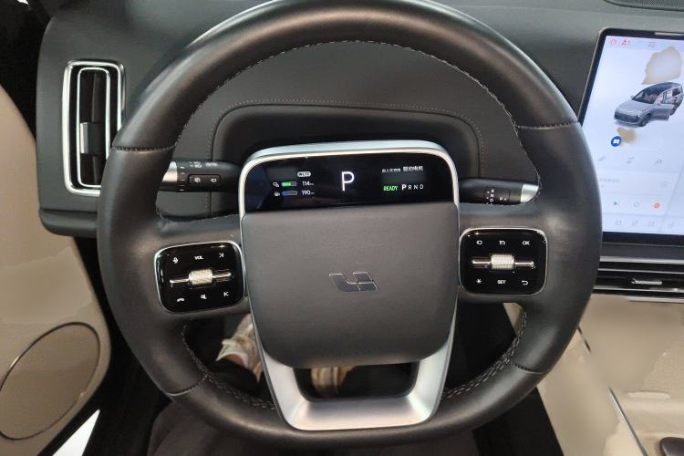 Used Li Auto L9 2022 Max model
