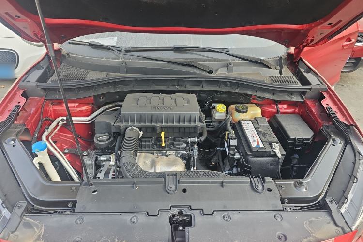 Used MG ZS 2020 Global Bestseller with 1.5L Engine Manual Transmission and a Massive 65-Inch Panoramic Sunroof Version
