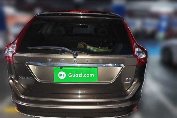 Used Volvo XC60 2016 T5 Smart Upgrade Model
