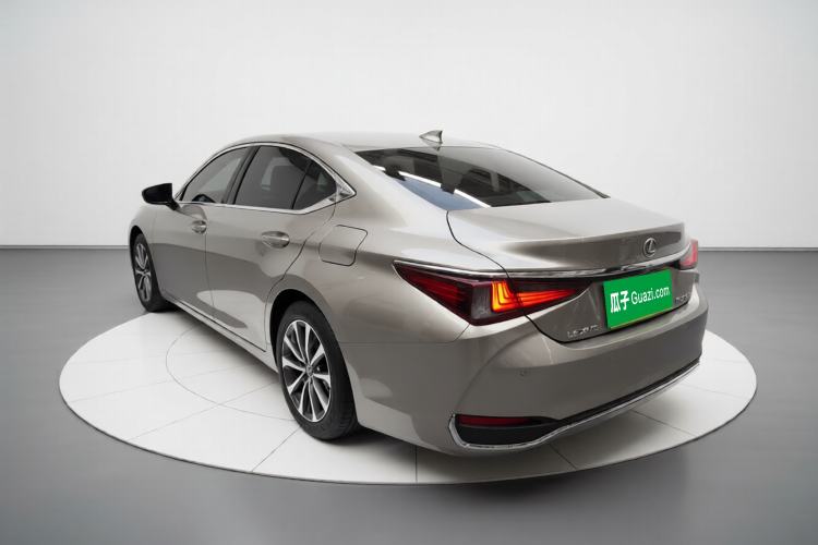 Used Lexus ES 2021 200 Excellence Edition